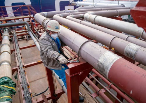 生產任務重，上海激光管廠春節期間萬余人加班趕工